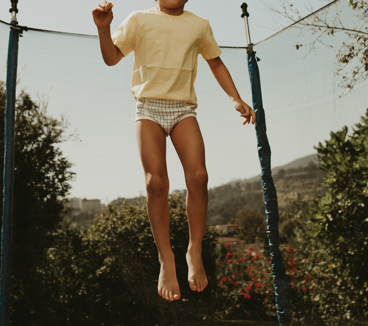 Cueca infantil suedine em algodão orgânico - Xadrez preto carvão